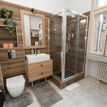 乔治与龙住宿加早餐旅馆 住宿加早餐酒店 布加勒斯特