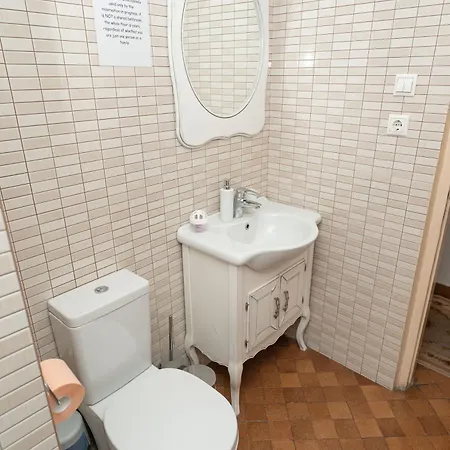 乔治与龙住宿加早餐旅馆 3* 布加勒斯特