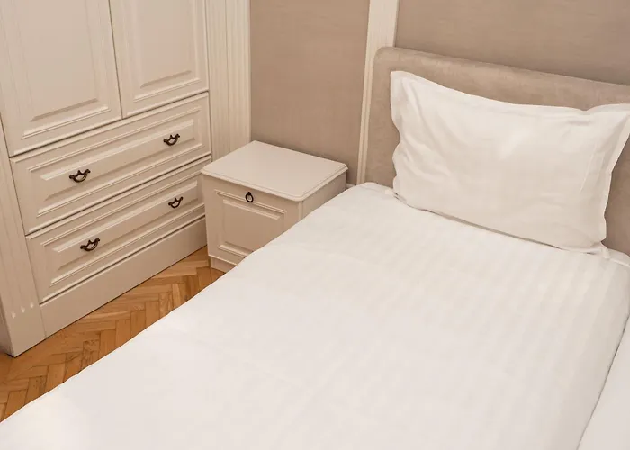 Bed and Breakfast George&dragon Βουκουρέστι